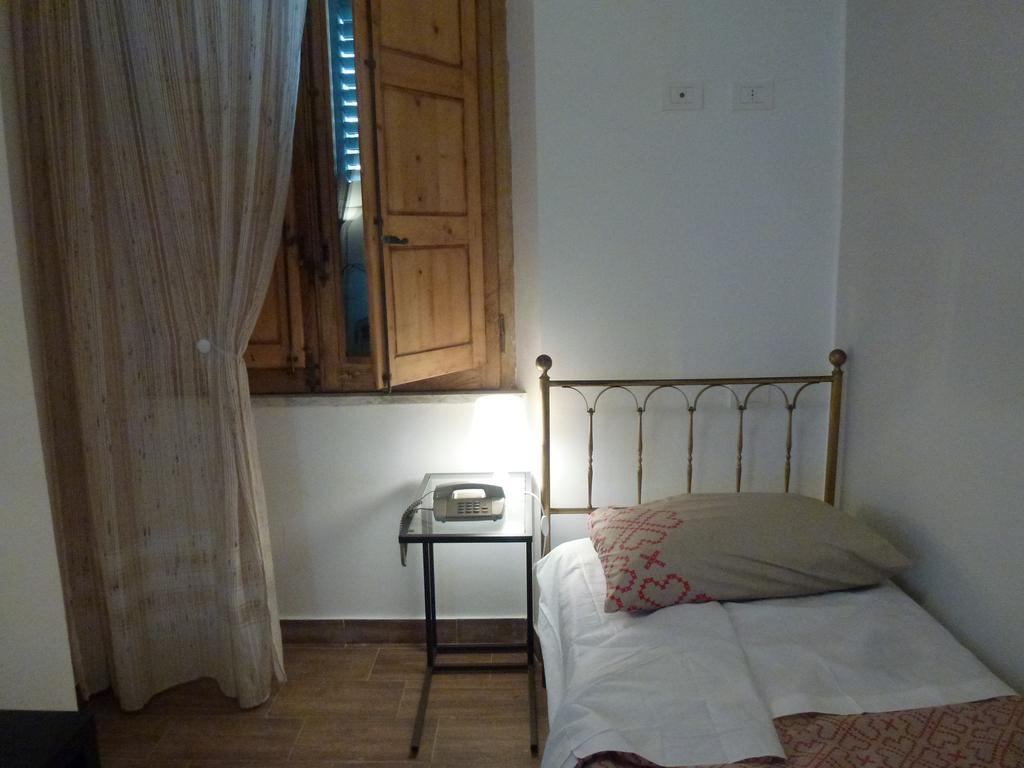 Romeo B&B Reggio di Calabria Ruang foto